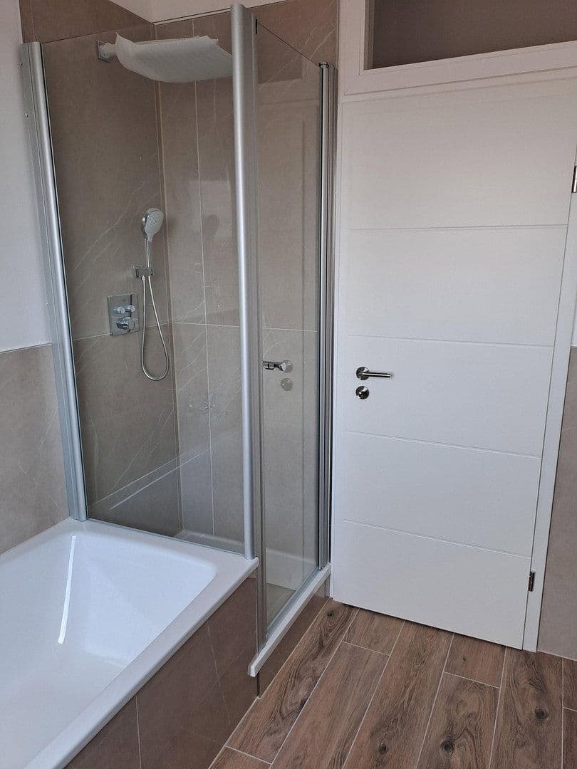 Prenájom kancelárie 115 m², Gilching, Bavorsko Prenájom kancelárie 115 m², Gilching, Bavorsko