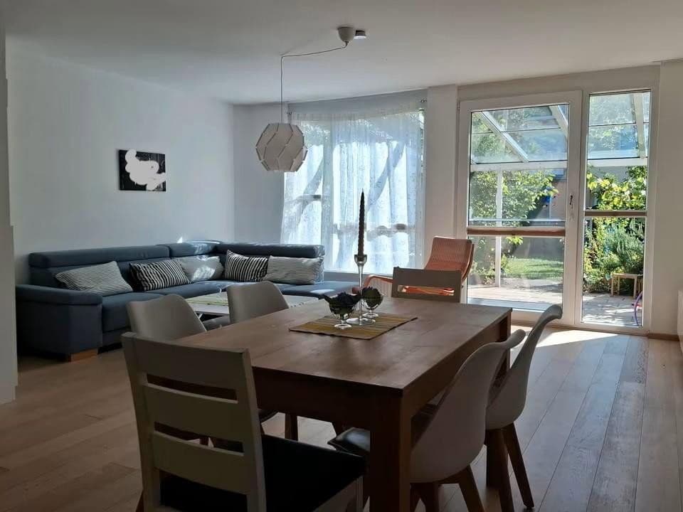 Predaj domu 154 m², pozemok 182 m², Bremen, Brémy Predaj domu 154 m², pozemok 182 m², Bremen, Brémy