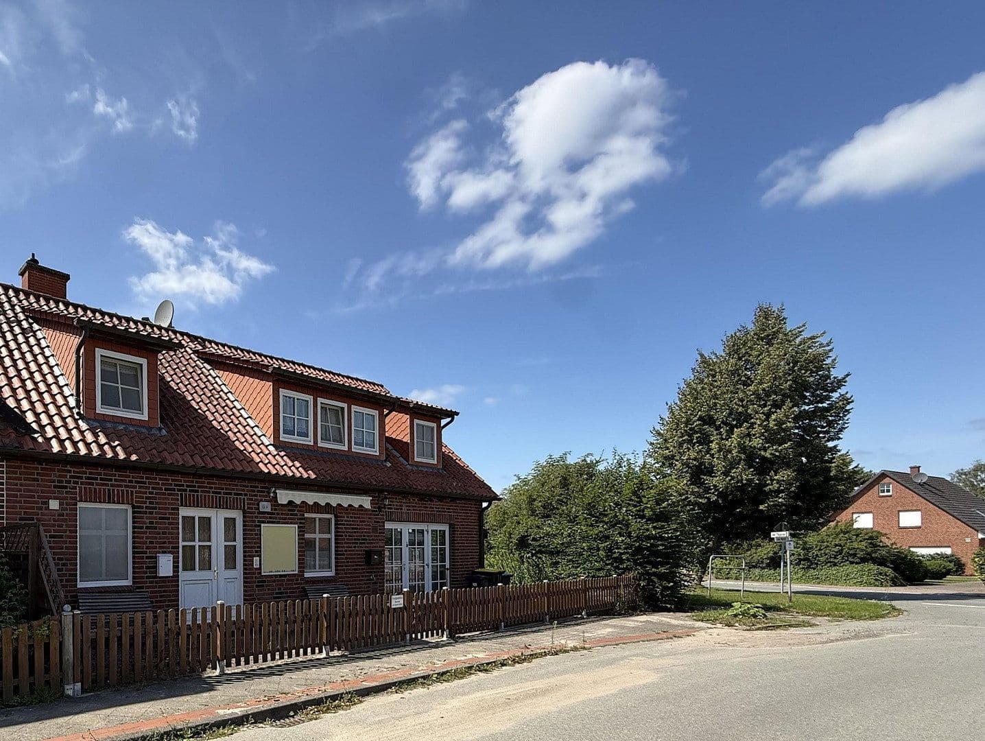 Predaj domu 140 m², pozemok 136 m², Am Markt 8, Bleckede, Dolné Sasko Predaj domu 140 m², pozemok 136 m², Am Markt 8, Bleckede, Dolné Sasko
