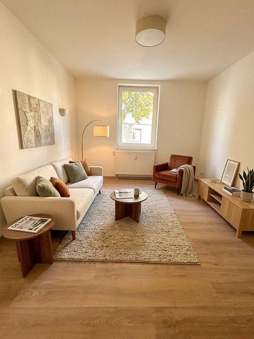 Prenájom bytu 4-izbový 88 m², Bernburger Straße 16, Dessau-Roßlau, Sasko-Anhaltsko Prenájom bytu 4-izbový 88 m², Bernburger Straße 16, Dessau-Roßlau, Sasko-Anhaltsko