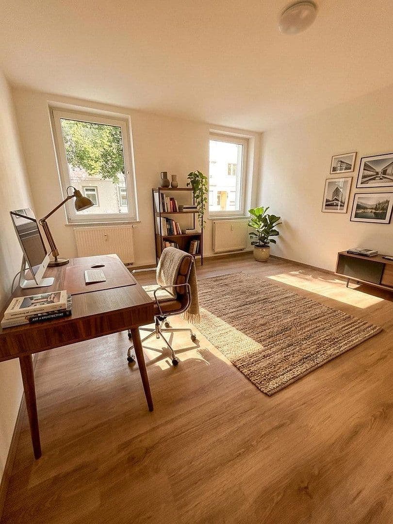 Prenájom bytu 4-izbový 88 m², Bernburger Straße 16, Dessau-Roßlau, Sasko-Anhaltsko Prenájom bytu 4-izbový 88 m², Bernburger Straße 16, Dessau-Roßlau, Sasko-Anhaltsko