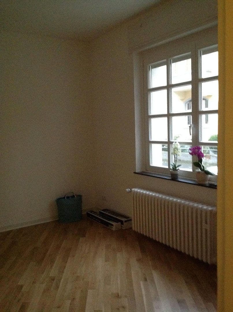 Prenájom bytu 4-izbový 100 m², Duisburg Alt-Hamborn, Severné Porýnie - Westfálsko Prenájom bytu 4-izbový 100 m², Duisburg Alt-Hamborn, Severné Porýnie - Westfálsko
