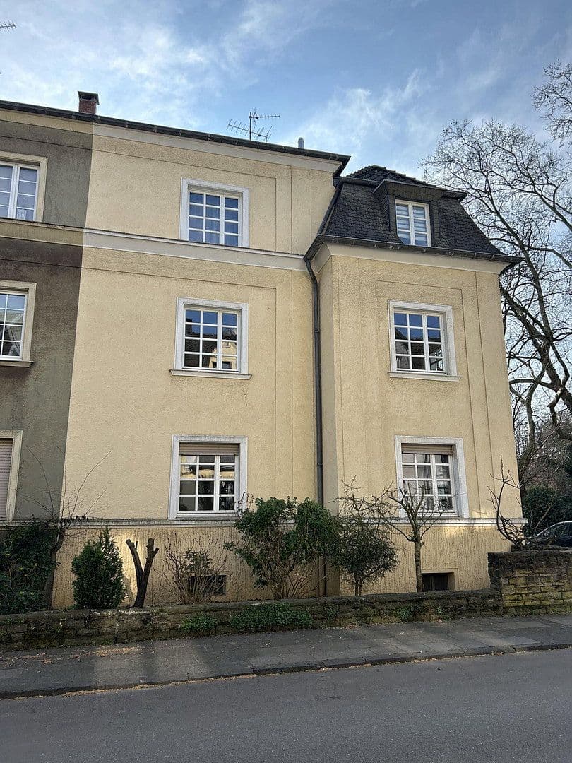 Prenájom bytu 4-izbový 100 m², Duisburg Alt-Hamborn, Severné Porýnie - Westfálsko Prenájom bytu 4-izbový 100 m², Duisburg Alt-Hamborn, Severné Porýnie - Westfálsko