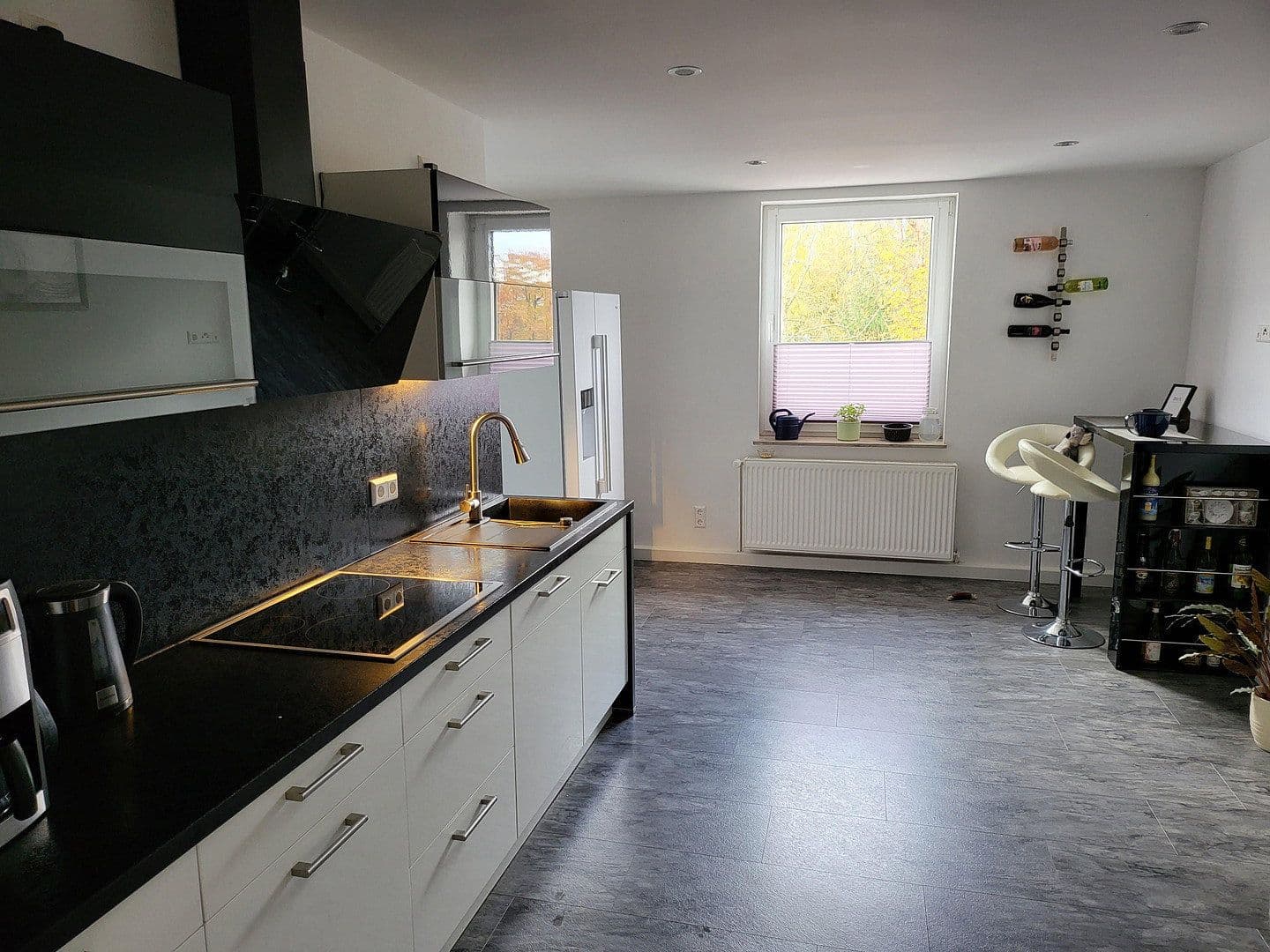 Prenájom bytu 4-izbový 200 m², Waldenburger Straße 87, Glauchau, Sasko Prenájom bytu 4-izbový 200 m², Waldenburger Straße 87, Glauchau, Sasko
