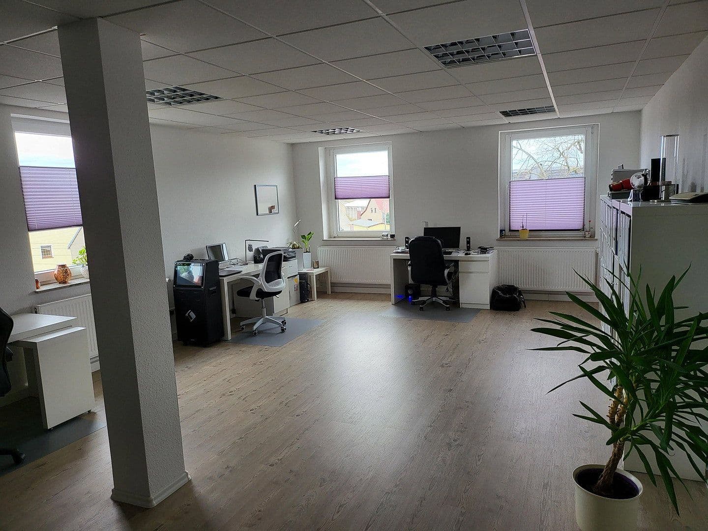 Prenájom bytu 4-izbový 200 m², Waldenburger Straße 87, Glauchau, Sasko Prenájom bytu 4-izbový 200 m², Waldenburger Straße 87, Glauchau, Sasko