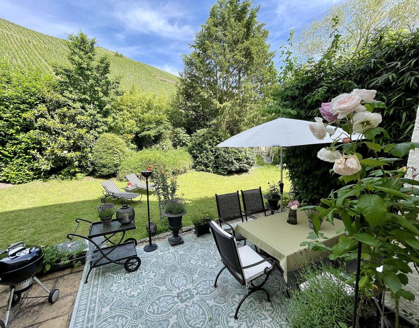 Predaj domu 226 m², pozemok 3.169 m², Neumagen-Dhron, Porýnie-Falcko Predaj domu 226 m², pozemok 3.169 m², Neumagen-Dhron, Porýnie-Falcko