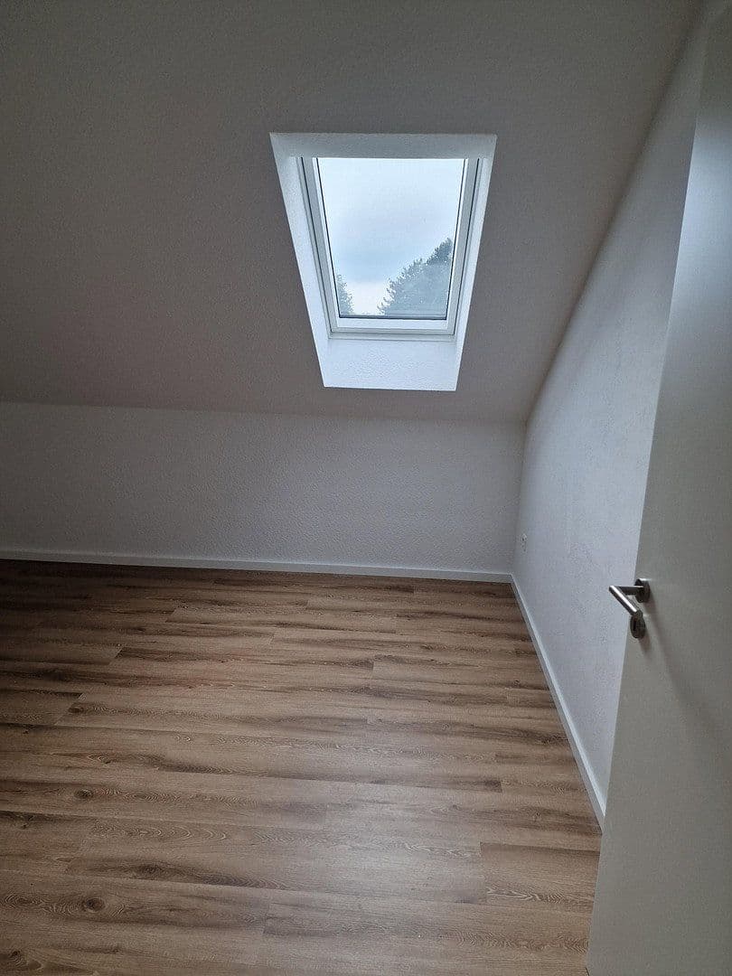 Prenájom bytu 3-izbový 91 m², Wallenhorst, Dolné Sasko Prenájom bytu 3-izbový 91 m², Wallenhorst, Dolné Sasko