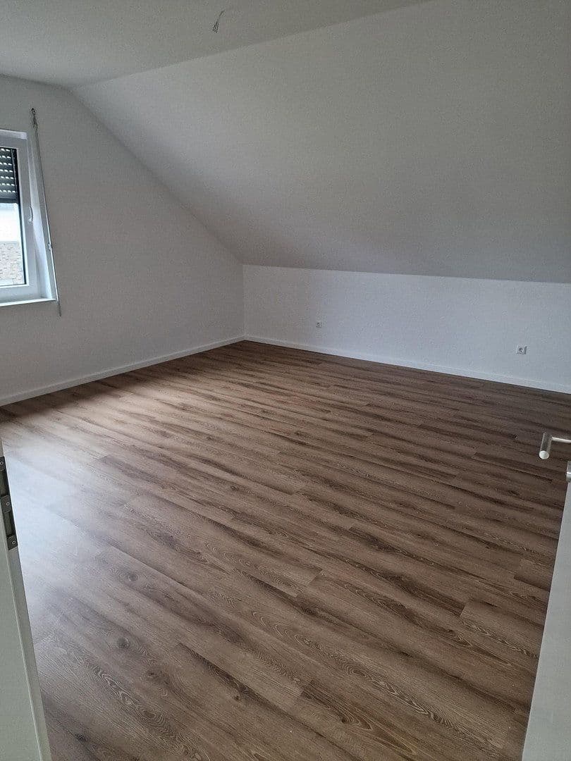 Prenájom bytu 3-izbový 91 m², Wallenhorst, Dolné Sasko Prenájom bytu 3-izbový 91 m², Wallenhorst, Dolné Sasko