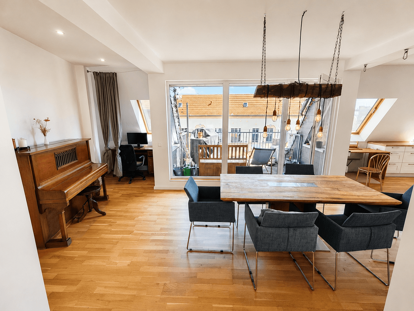 Prenájom bytu 4-izbový 137 m², Wönnichstraße 10, Berlin, Berlín Prenájom bytu 4-izbový 137 m², Wönnichstraße 10, Berlin, Berlín