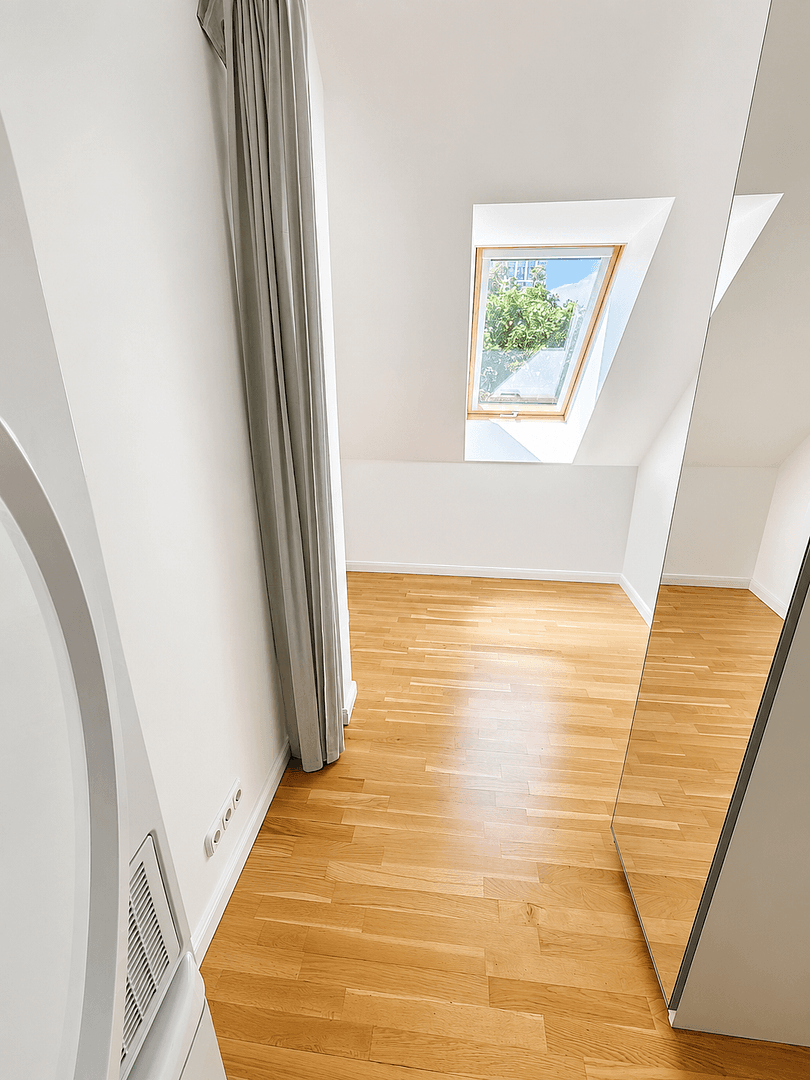 Prenájom bytu 4-izbový 137 m², Wönnichstraße 10, Berlin, Berlín Prenájom bytu 4-izbový 137 m², Wönnichstraße 10, Berlin, Berlín