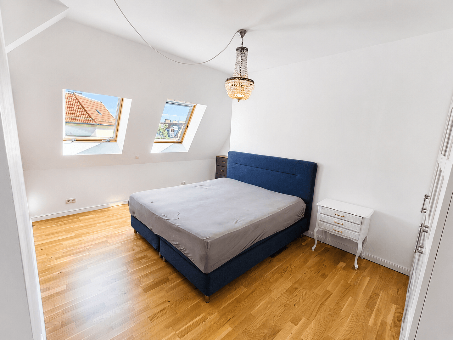 Prenájom bytu 4-izbový 137 m², Wönnichstraße 10, Berlin, Berlín Prenájom bytu 4-izbový 137 m², Wönnichstraße 10, Berlin, Berlín