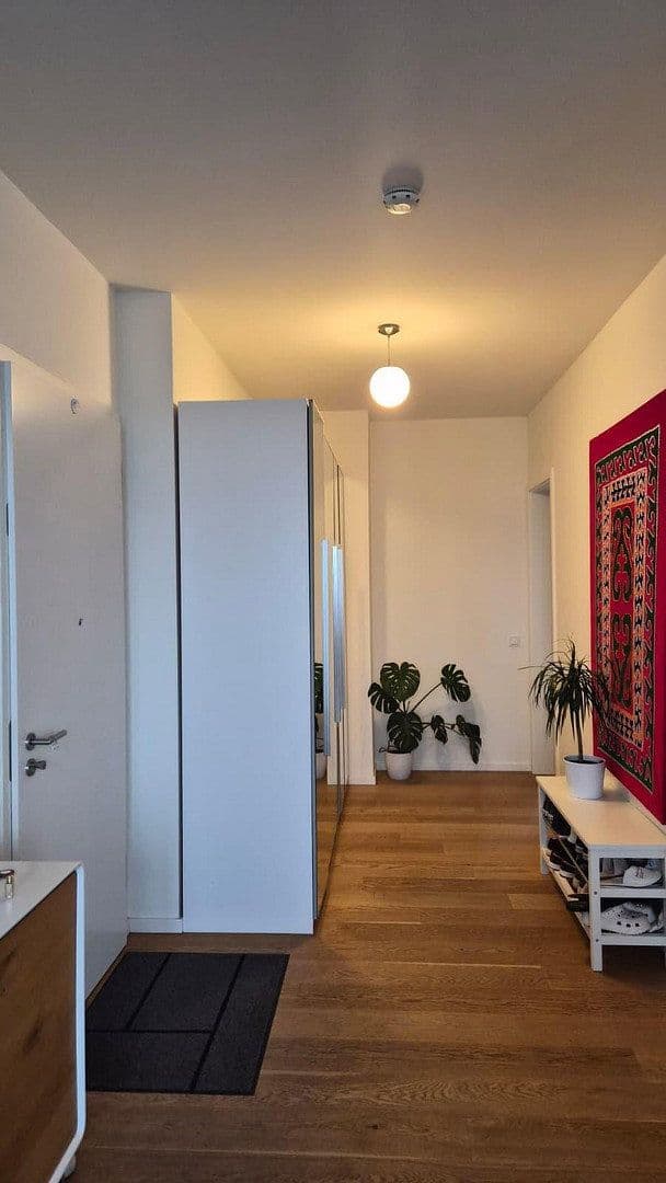 Prenájom bytu 3-izbový 110 m², Genthiner Straße 44, Berlin, Berlín Prenájom bytu 3-izbový 110 m², Genthiner Straße 44, Berlin, Berlín