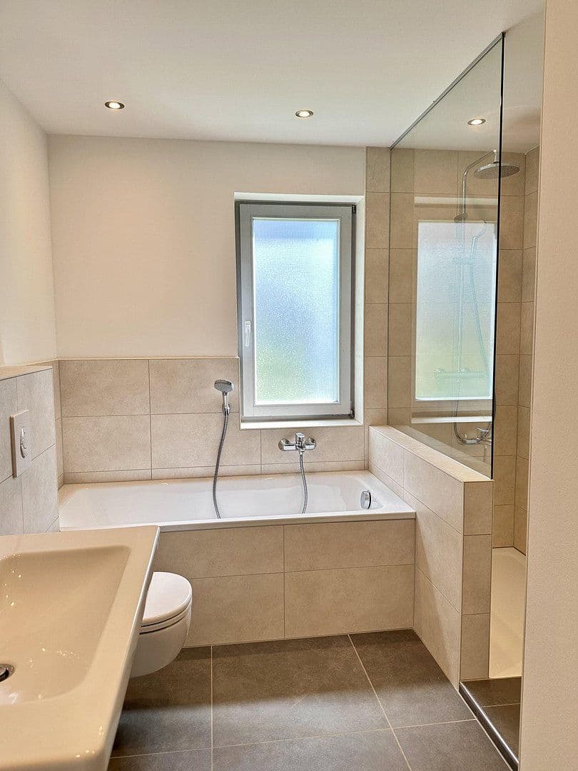 Prenájom bytu 3-izbový 68 m², Espenweg 9, Wilkau-Haßlau, Sasko Prenájom bytu 3-izbový 68 m², Espenweg 9, Wilkau-Haßlau, Sasko