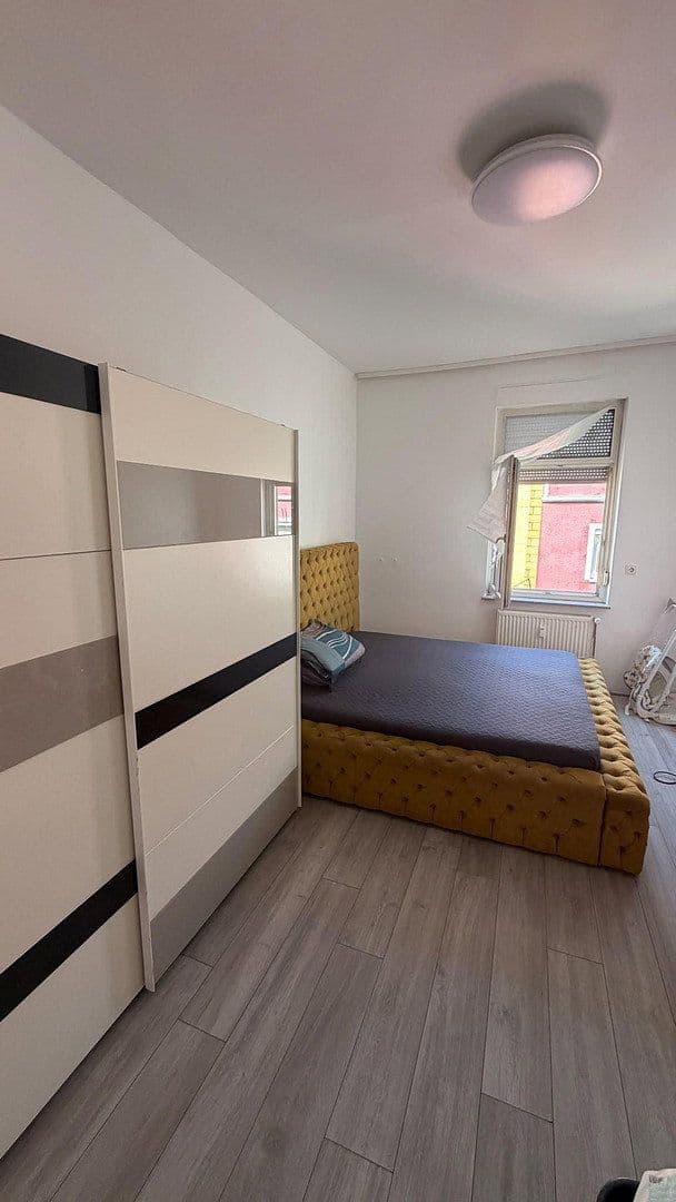 Prenájom bytu 3-izbový 85 m², Schwetzingen, Bádensko-Wurttembersko Prenájom bytu 3-izbový 85 m², Schwetzingen, Bádensko-Wurttembersko