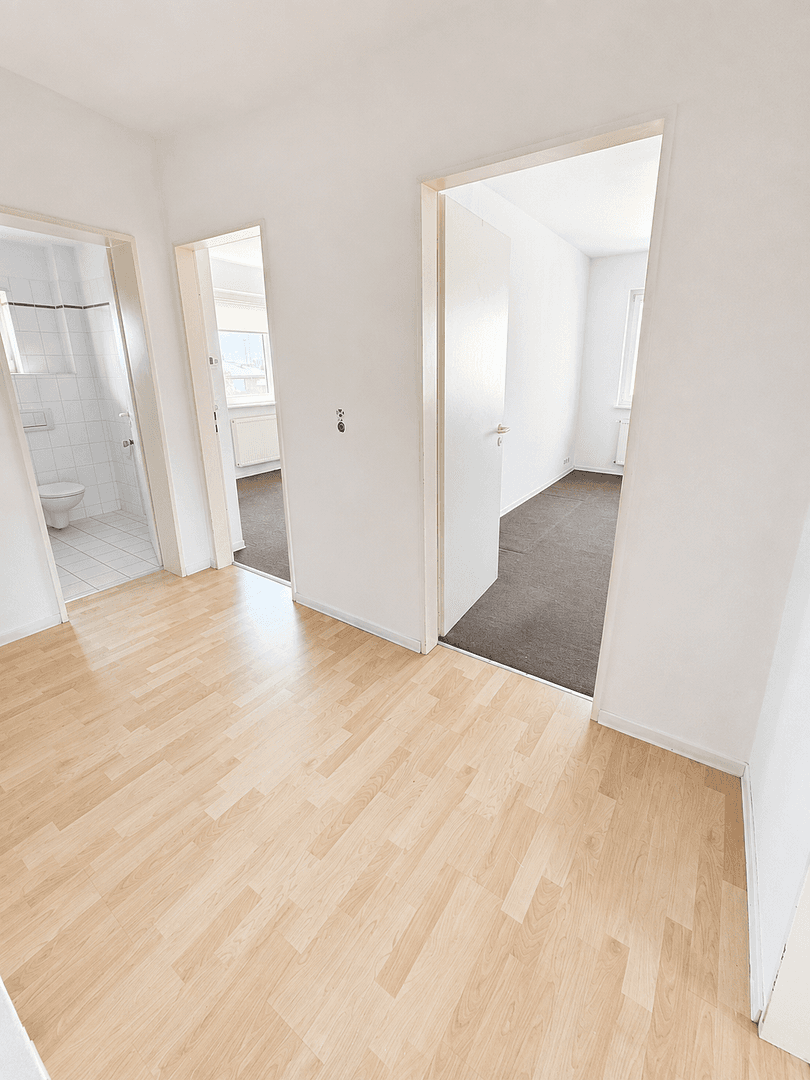 Prenájom bytu 3-izbový 67 m², Bremerhaven, Brémy Prenájom bytu 3-izbový 67 m², Bremerhaven, Brémy