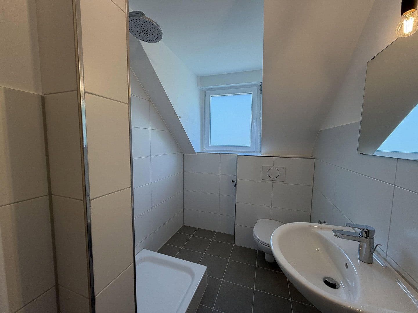 Prenájom bytu 2-izbový 60 m², Kaiserallee 31, Karlsruhe, Bádensko-Wurttembersko Prenájom bytu 2-izbový 60 m², Kaiserallee 31, Karlsruhe, Bádensko-Wurttembersko