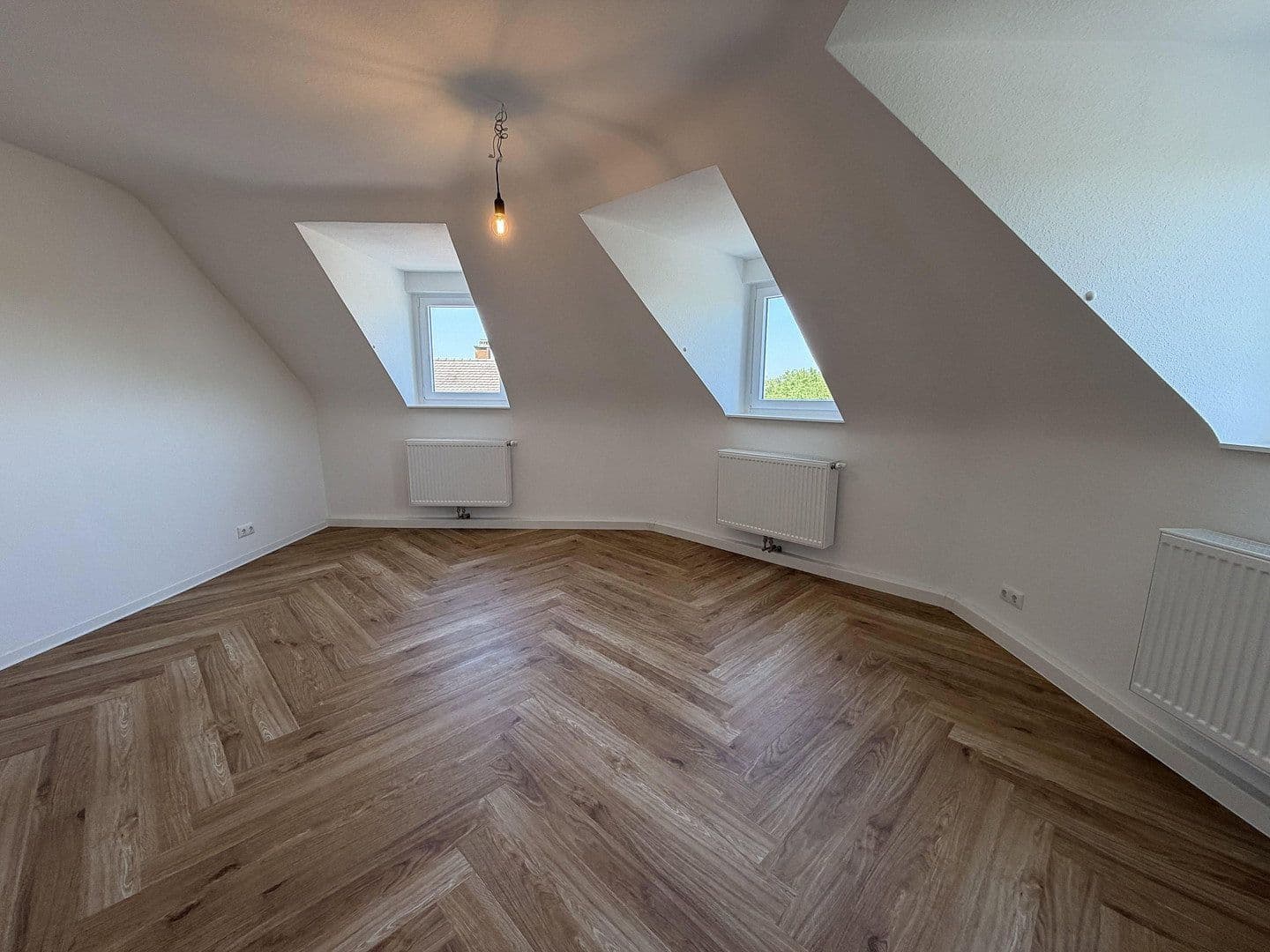 Prenájom bytu 2-izbový 60 m², Kaiserallee 31, Karlsruhe, Bádensko-Wurttembersko Prenájom bytu 2-izbový 60 m², Kaiserallee 31, Karlsruhe, Bádensko-Wurttembersko