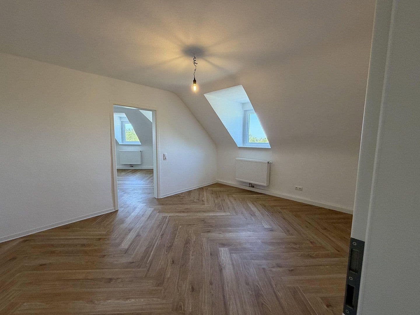 Prenájom bytu 2-izbový 60 m², Kaiserallee 31, Karlsruhe, Bádensko-Wurttembersko Prenájom bytu 2-izbový 60 m², Kaiserallee 31, Karlsruhe, Bádensko-Wurttembersko