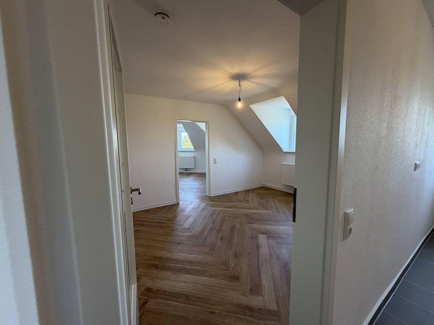 Prenájom bytu 2-izbový 60 m², Kaiserallee 31, Karlsruhe, Bádensko-Wurttembersko Prenájom bytu 2-izbový 60 m², Kaiserallee 31, Karlsruhe, Bádensko-Wurttembersko