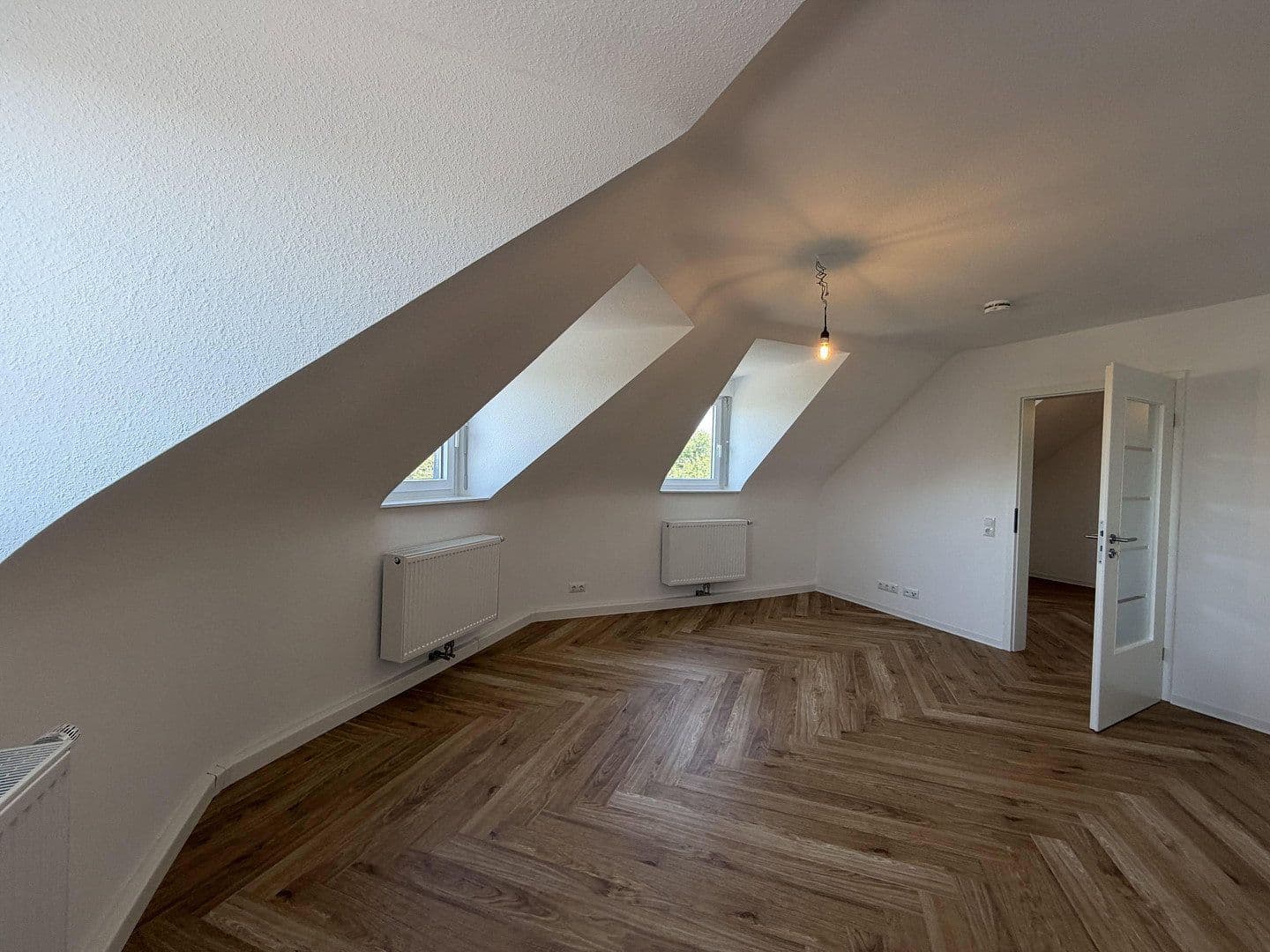 Prenájom bytu 2-izbový 60 m², Kaiserallee 31, Karlsruhe, Bádensko-Wurttembersko Prenájom bytu 2-izbový 60 m², Kaiserallee 31, Karlsruhe, Bádensko-Wurttembersko