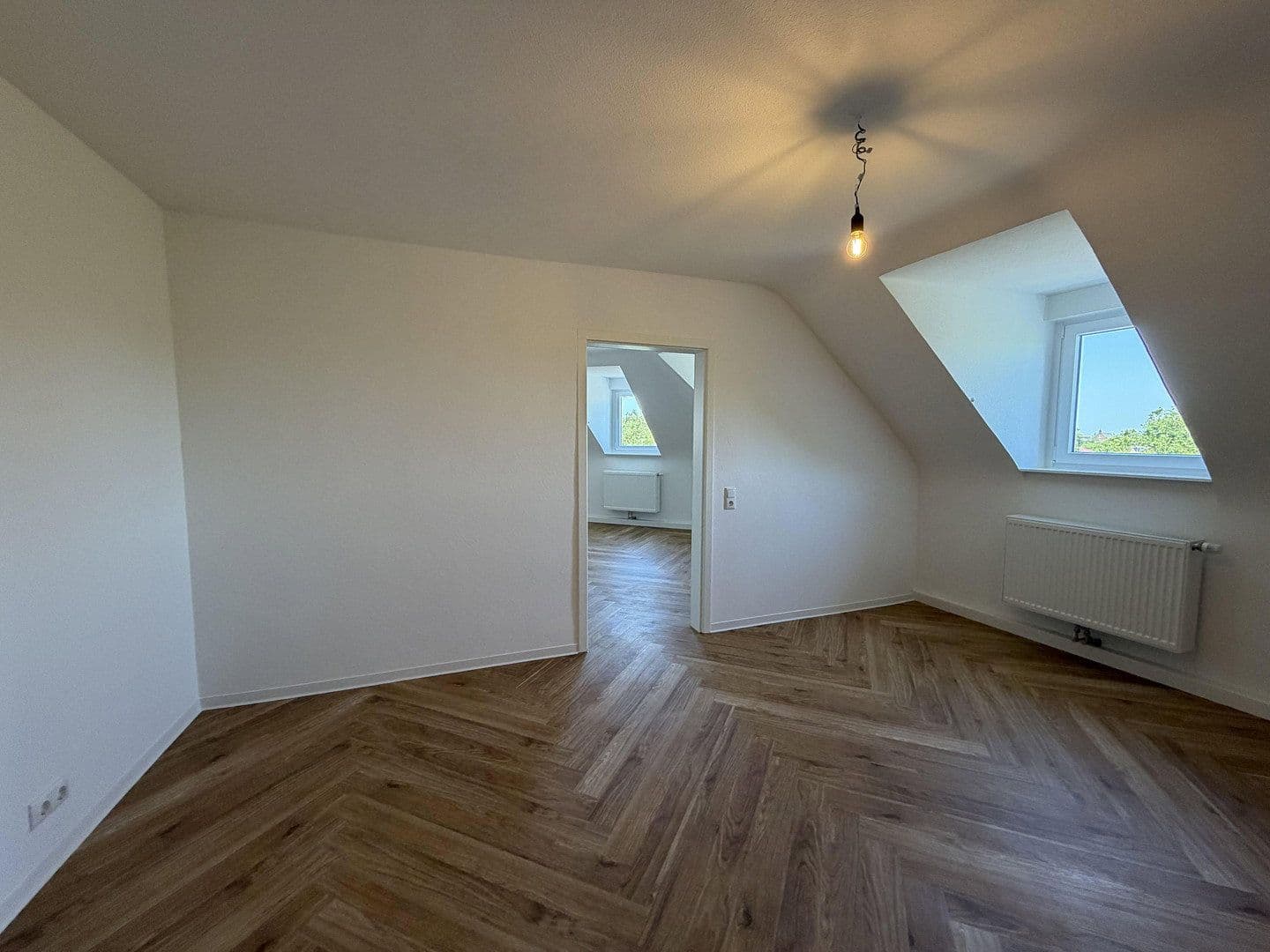 Prenájom bytu 2-izbový 60 m², Kaiserallee 31, Karlsruhe, Bádensko-Wurttembersko Prenájom bytu 2-izbový 60 m², Kaiserallee 31, Karlsruhe, Bádensko-Wurttembersko