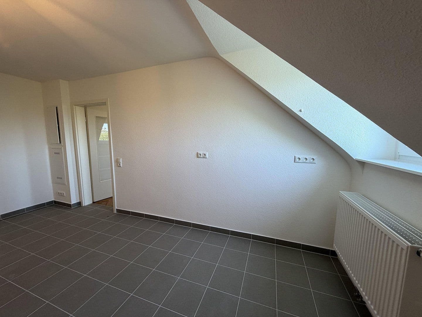 Prenájom bytu 2-izbový 60 m², Kaiserallee 31, Karlsruhe, Bádensko-Wurttembersko Prenájom bytu 2-izbový 60 m², Kaiserallee 31, Karlsruhe, Bádensko-Wurttembersko
