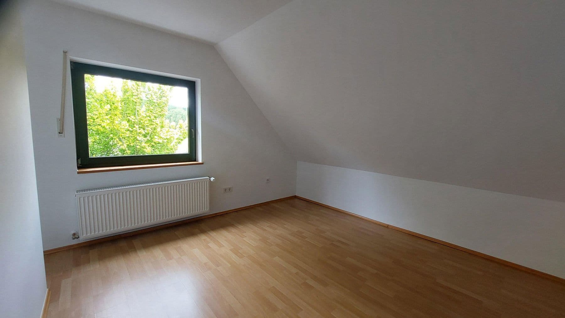 Prenájom domu 110 m², pozemok 276 m², Kürten, Severné Porýnie - Westfálsko Prenájom domu 110 m², pozemok 276 m², Kürten, Severné Porýnie - Westfálsko