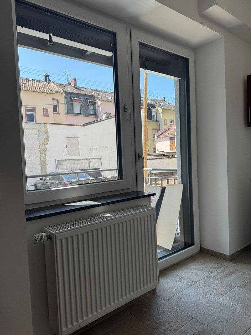 Prenájom bytu 1-izbový 34 m², Frankfurt am Main, Hesensko Prenájom bytu 1-izbový 34 m², Frankfurt am Main, Hesensko