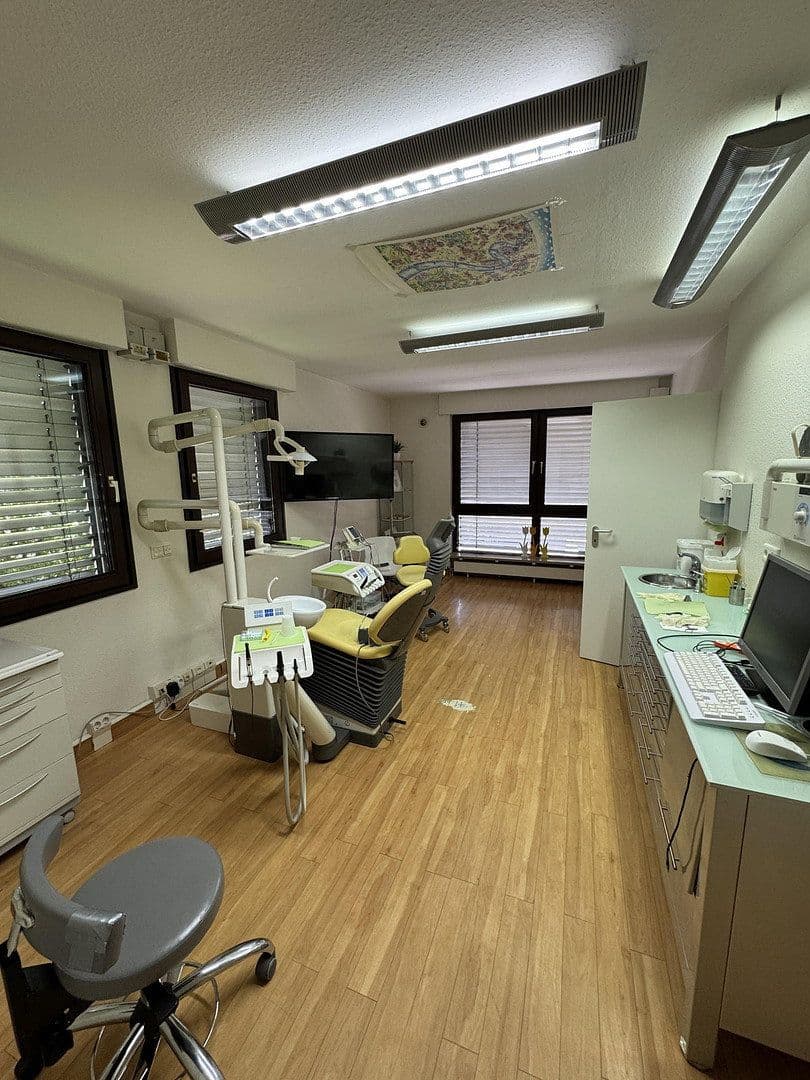 Prenájom kancelárie 180 m², Beckhauser Str. 14, Erkrath, Severné Porýnie - Westfálsko Prenájom kancelárie 180 m², Beckhauser Str. 14, Erkrath, Severné Porýnie - Westfálsko