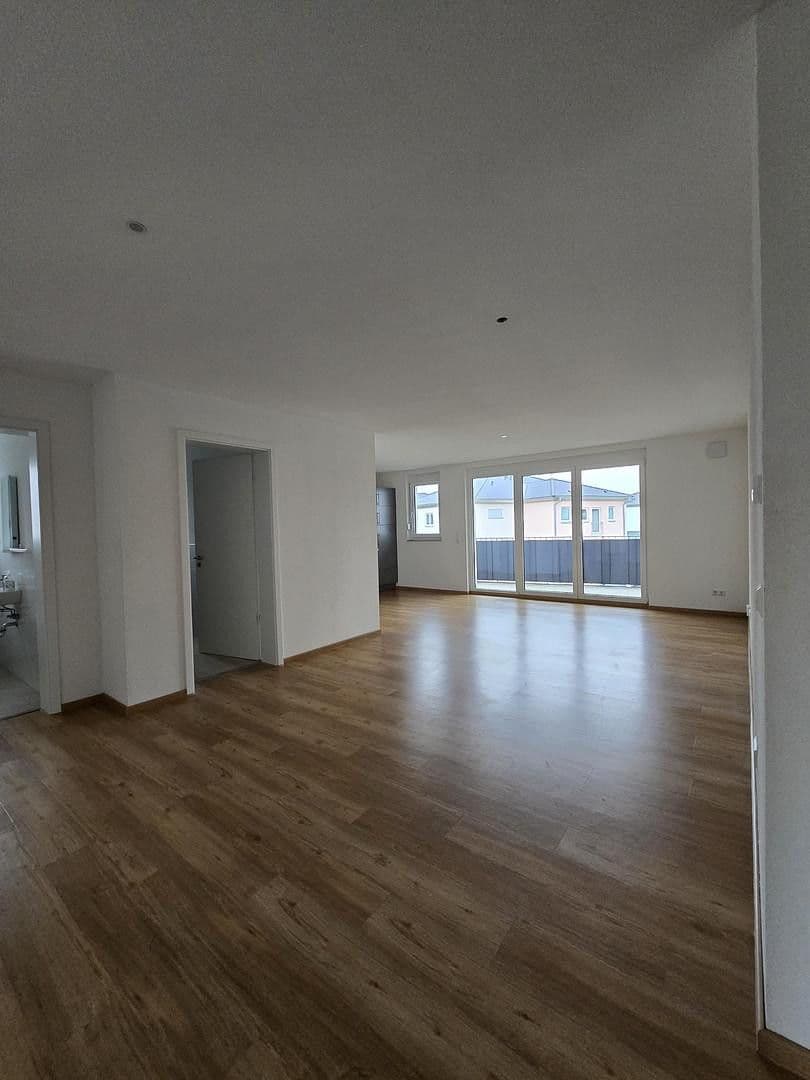 Prenájom bytu 4-izbový 95 m², Steinertsaustraße 19, Kehl, Bádensko-Wurttembersko Prenájom bytu 4-izbový 95 m², Steinertsaustraße 19, Kehl, Bádensko-Wurttembersko