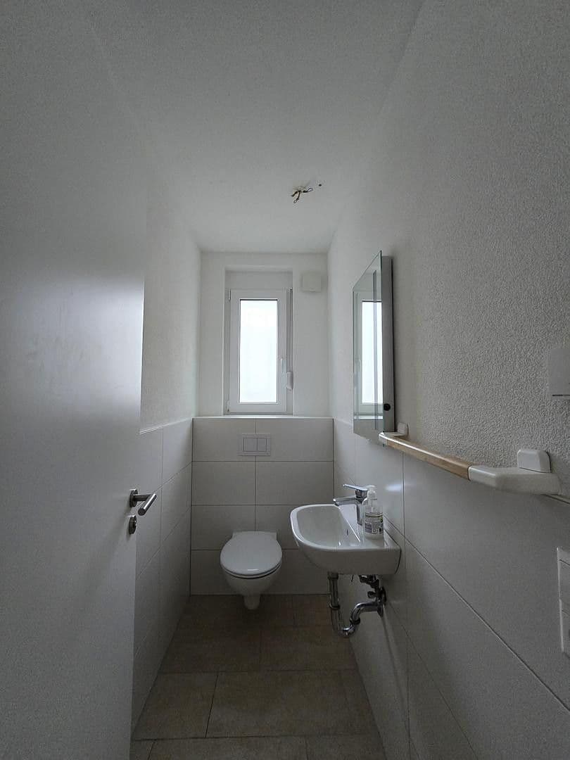 Prenájom bytu 4-izbový 95 m², Steinertsaustraße 19, Kehl, Bádensko-Wurttembersko Prenájom bytu 4-izbový 95 m², Steinertsaustraße 19, Kehl, Bádensko-Wurttembersko