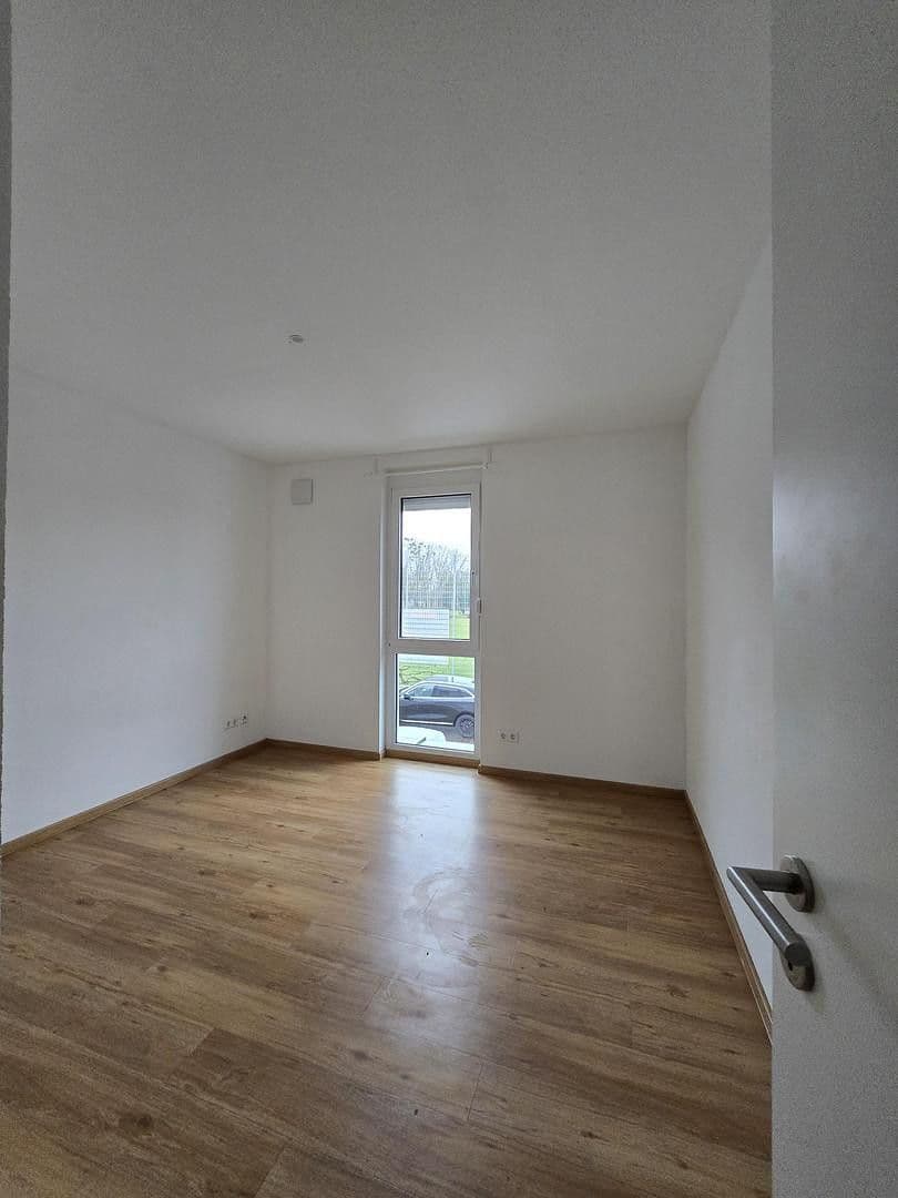 Prenájom bytu 4-izbový 95 m², Steinertsaustraße 19, Kehl, Bádensko-Wurttembersko Prenájom bytu 4-izbový 95 m², Steinertsaustraße 19, Kehl, Bádensko-Wurttembersko