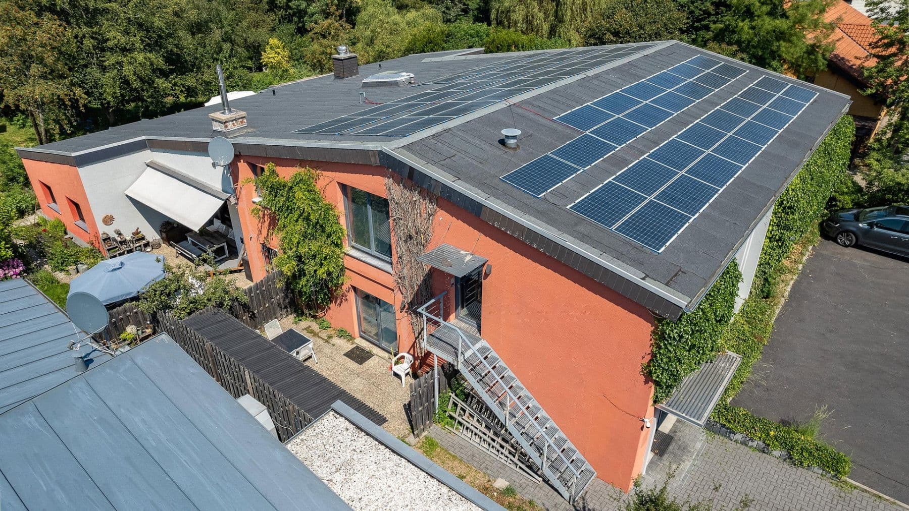 Predaj kancelárie 378 m², Daimlerstraße 14, Taunusstein, Hesensko Predaj kancelárie 378 m², Daimlerstraße 14, Taunusstein, Hesensko