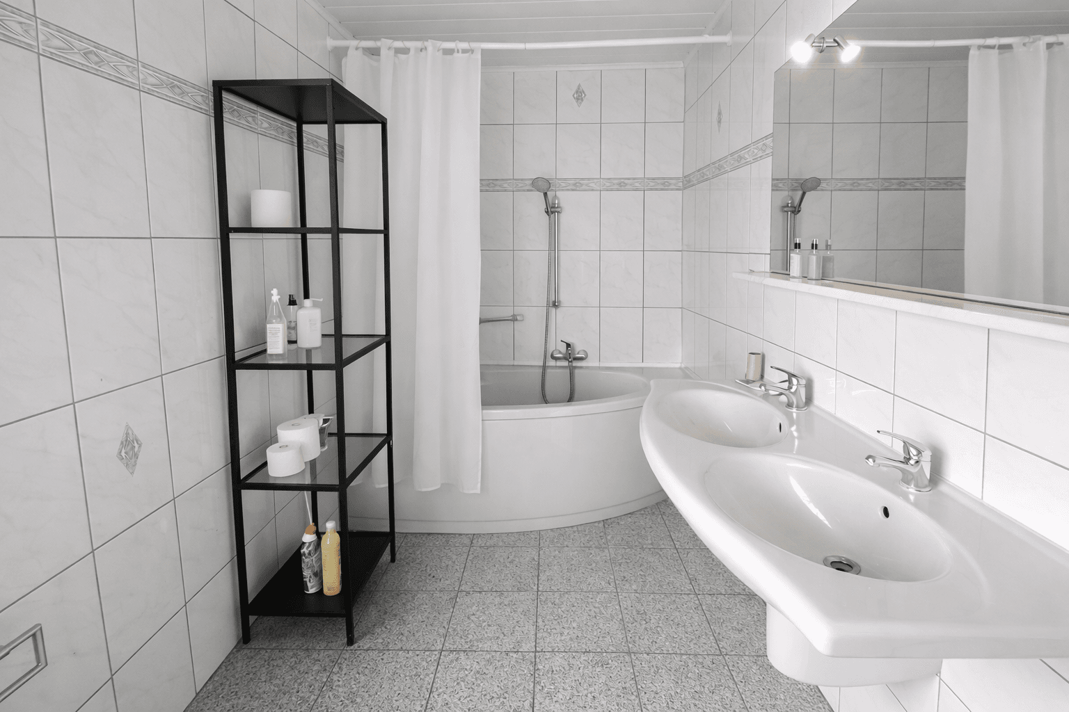 Predaj domu 125 m², pozemok 320 m², Haincherstraße 11, Limeshain, Hesensko Predaj domu 125 m², pozemok 320 m², Haincherstraße 11, Limeshain, Hesensko