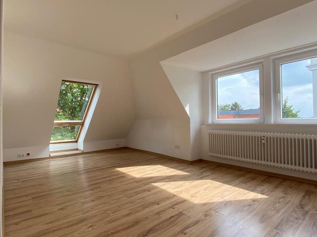 Prenájom bytu 3-izbový 55 m², Bremerhaven, Brémy Prenájom bytu 3-izbový 55 m², Bremerhaven, Brémy