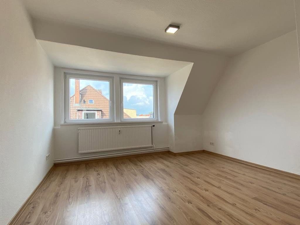 Prenájom bytu 3-izbový 55 m², Bremerhaven, Brémy Prenájom bytu 3-izbový 55 m², Bremerhaven, Brémy