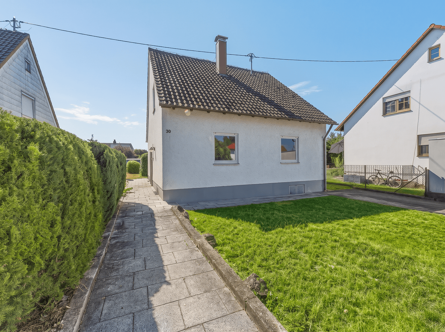 Predaj domu 145 m², pozemok 774 m², Dellmensinger Str. 30, Erbach, Bádensko-Wurttembersko Predaj domu 145 m², pozemok 774 m², Dellmensinger Str. 30, Erbach, Bádensko-Wurttembersko