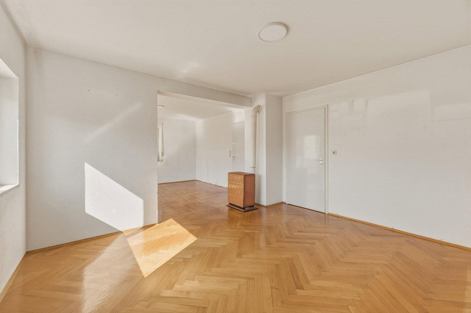 Predaj domu 145 m², pozemok 774 m², Dellmensinger Str. 30, Erbach, Bádensko-Wurttembersko Predaj domu 145 m², pozemok 774 m², Dellmensinger Str. 30, Erbach, Bádensko-Wurttembersko