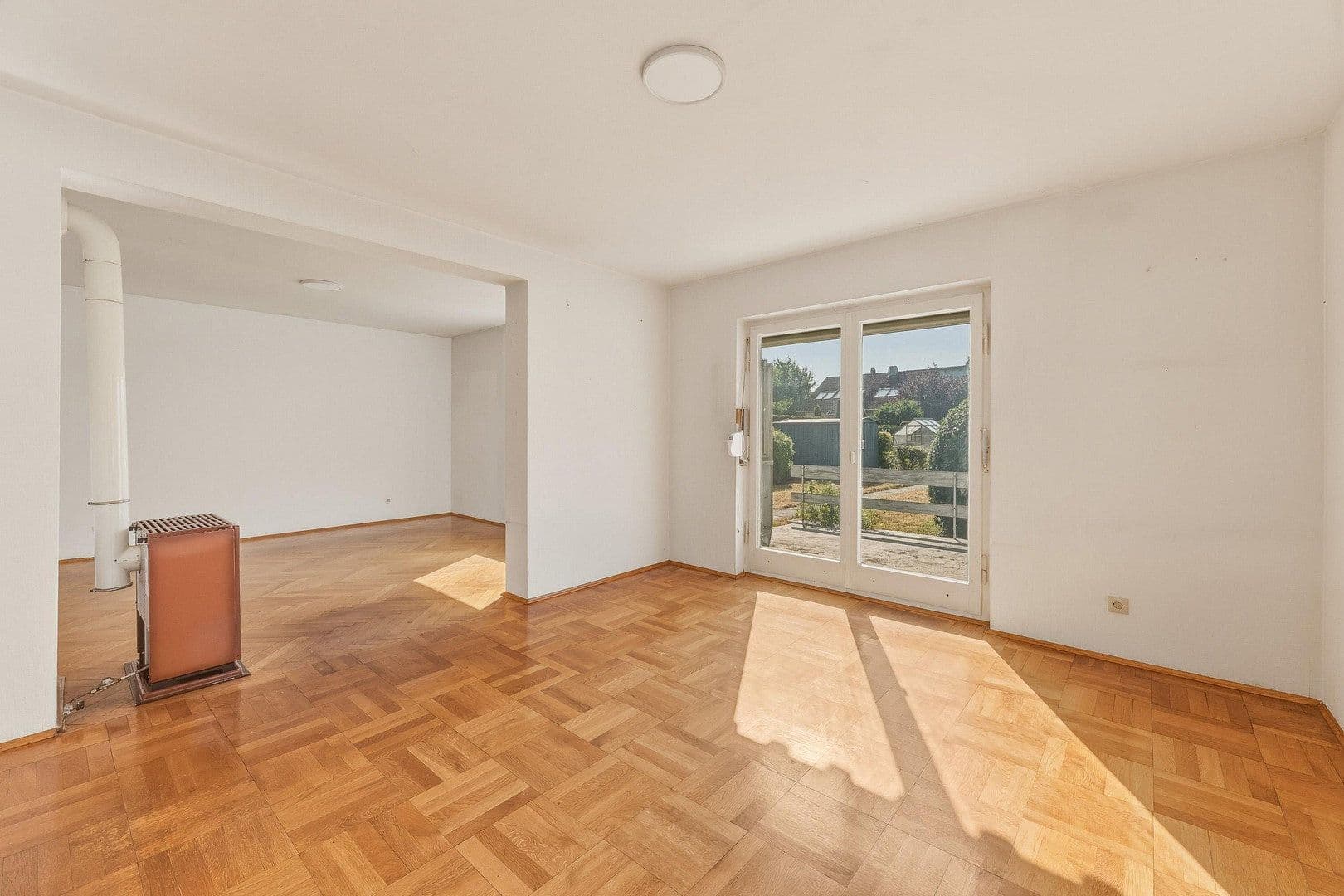 Predaj domu 145 m², pozemok 774 m², Dellmensinger Str. 30, Erbach, Bádensko-Wurttembersko Predaj domu 145 m², pozemok 774 m², Dellmensinger Str. 30, Erbach, Bádensko-Wurttembersko