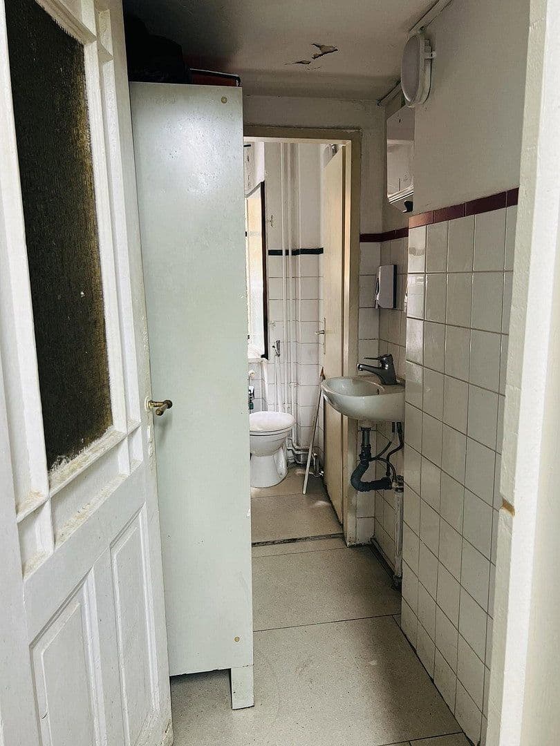 Predaj nebytového priestoru 90 m², Yorckstraße 81-82, Berlin, Berlín Predaj nebytového priestoru 90 m², Yorckstraße 81-82, Berlin, Berlín