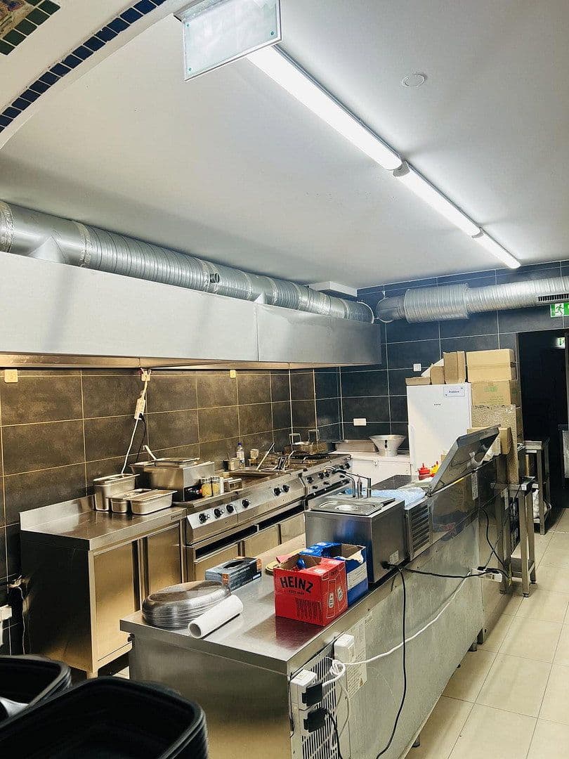 Predaj nebytového priestoru 90 m², Yorckstraße 81-82, Berlin, Berlín Predaj nebytového priestoru 90 m², Yorckstraße 81-82, Berlin, Berlín