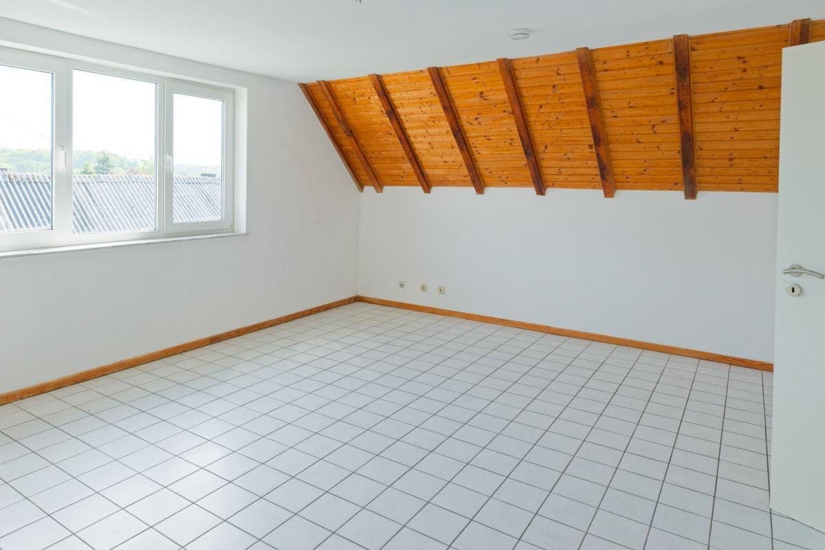 Predaj domu 107 m², pozemok 332 m², Mehren, Porýnie-Falcko Predaj domu 107 m², pozemok 332 m², Mehren, Porýnie-Falcko
