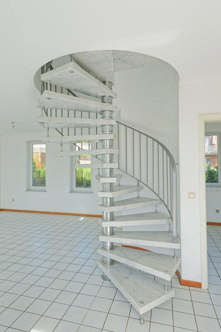 Predaj domu 107 m², pozemok 332 m², Mehren, Porýnie-Falcko Predaj domu 107 m², pozemok 332 m², Mehren, Porýnie-Falcko