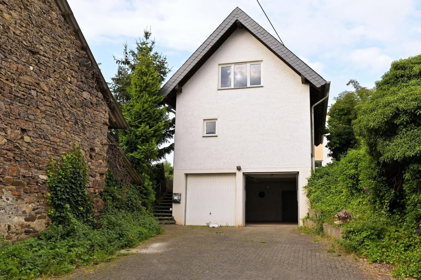 Predaj domu 107 m², pozemok 332 m², Mehren, Porýnie-Falcko Predaj domu 107 m², pozemok 332 m², Mehren, Porýnie-Falcko
