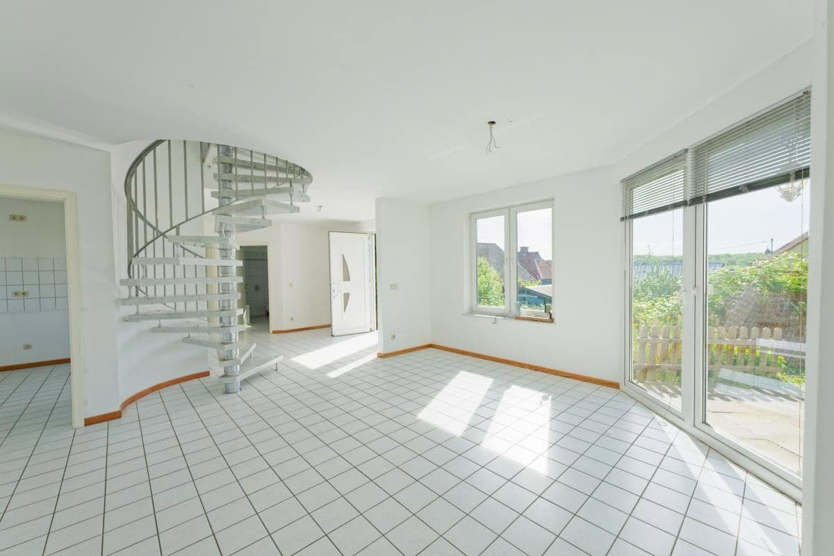 Predaj domu 107 m², pozemok 332 m², Mehren, Porýnie-Falcko Predaj domu 107 m², pozemok 332 m², Mehren, Porýnie-Falcko