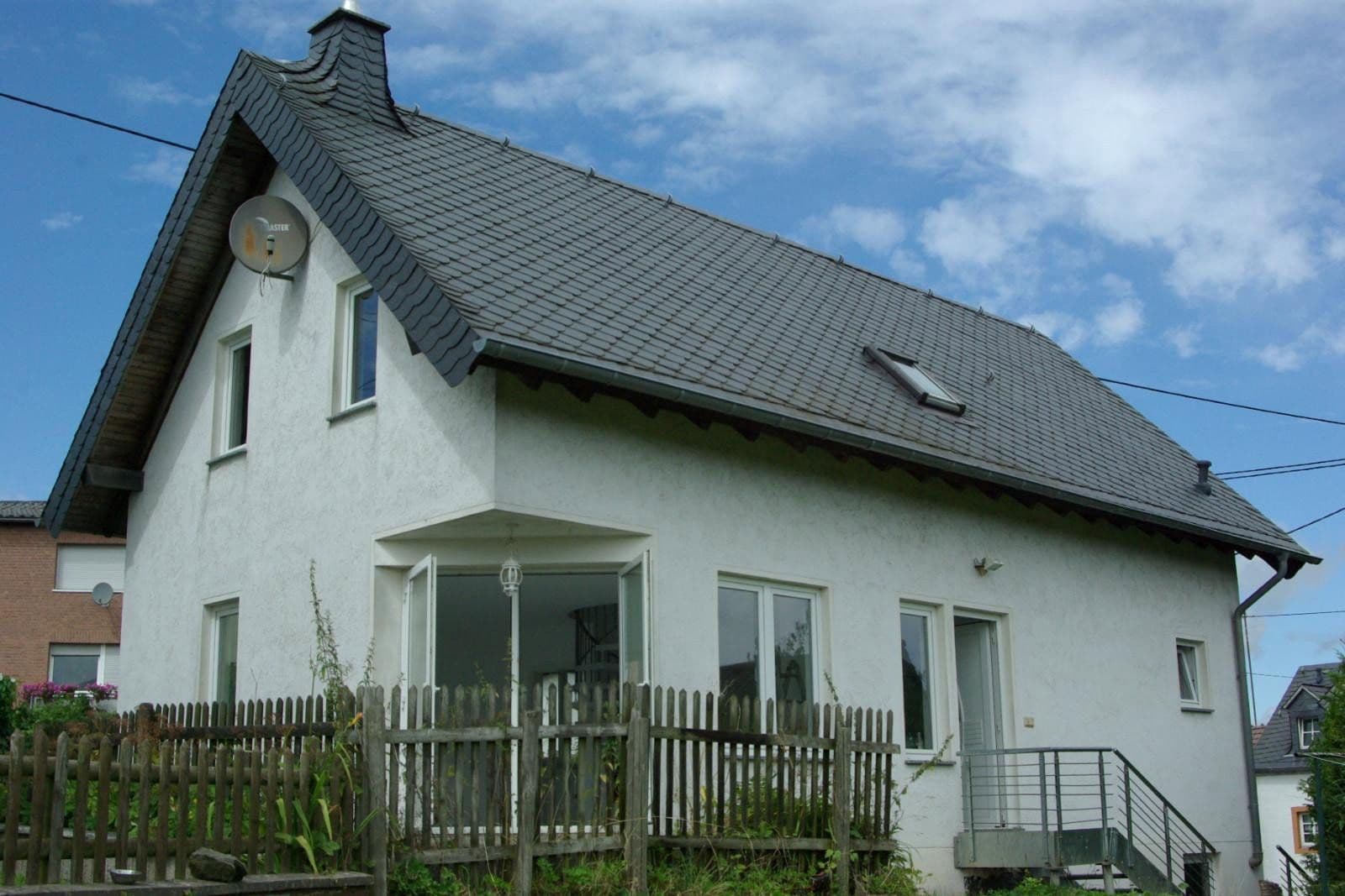 Predaj domu 107 m², pozemok 332 m², Mehren, Porýnie-Falcko Predaj domu 107 m², pozemok 332 m², Mehren, Porýnie-Falcko