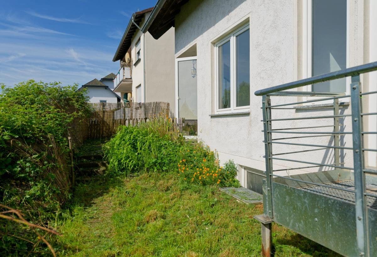 Predaj domu 107 m², pozemok 332 m², Mehren, Porýnie-Falcko Predaj domu 107 m², pozemok 332 m², Mehren, Porýnie-Falcko
