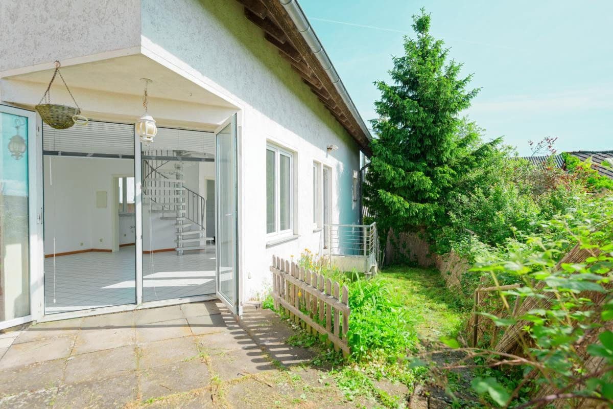 Predaj domu 107 m², pozemok 332 m², Mehren, Porýnie-Falcko Predaj domu 107 m², pozemok 332 m², Mehren, Porýnie-Falcko