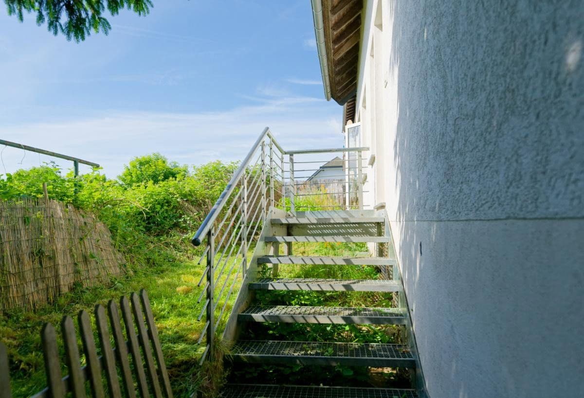 Predaj domu 107 m², pozemok 332 m², Mehren, Porýnie-Falcko Predaj domu 107 m², pozemok 332 m², Mehren, Porýnie-Falcko