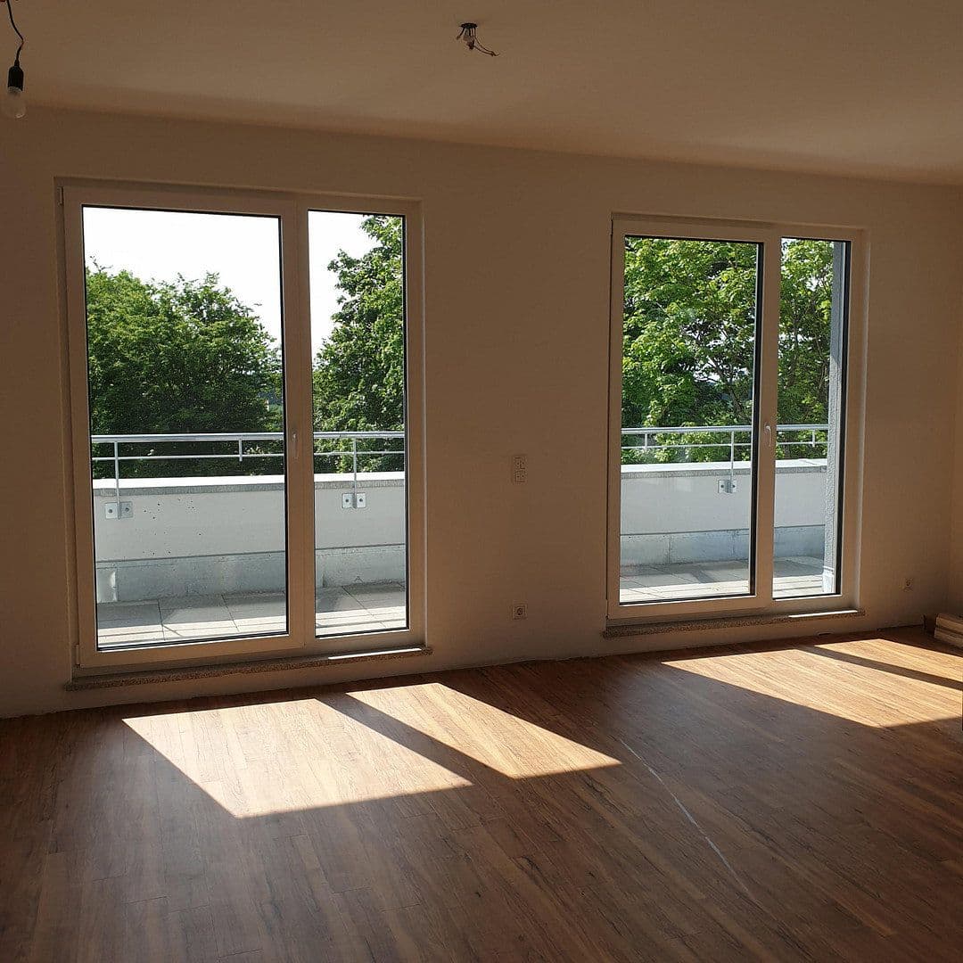 Prenájom bytu 4-izbový 111 m², Georg-Huber-Straße 14a, Zorneding - Ortsteil Pöring, Bavorsko Prenájom bytu 4-izbový 111 m², Georg-Huber-Straße 14a, Zorneding - Ortsteil Pöring, Bavorsko